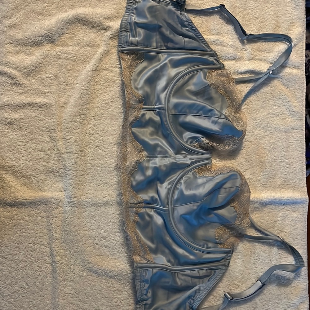 Blue long line Balconette Victoria secret dream angels push-up without padding.